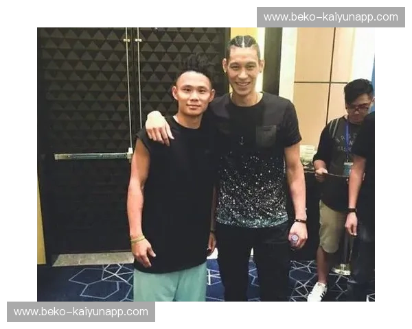 宿命、江湖与时代的残响：当周锐遇上吴悠，中国街球最狂热的那场梦